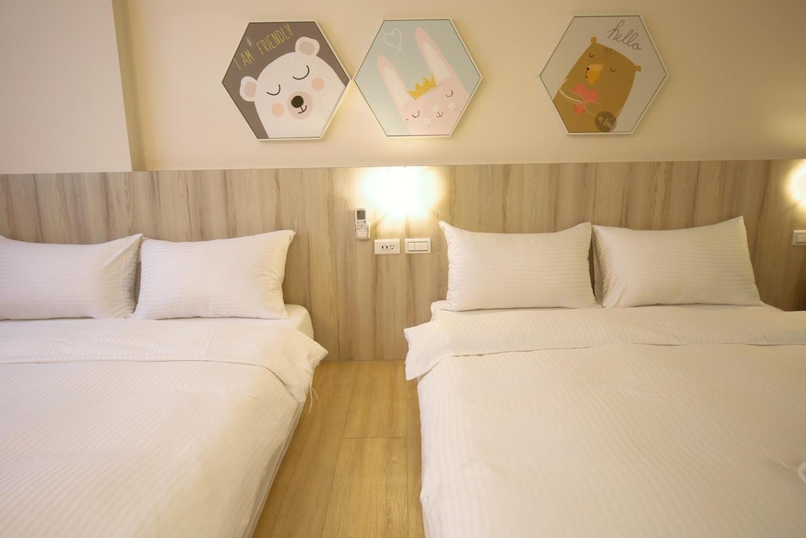 Canal Walk Inn Тайнань Екстер'єр фото
